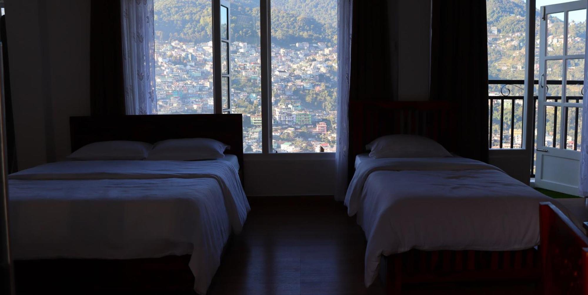 Edelweiss Hotel Kohima Eksteriør billede